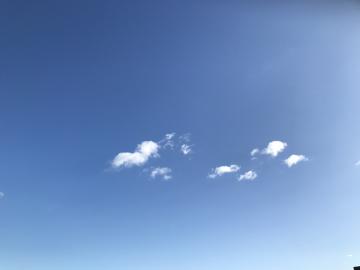 川西町上空の雲