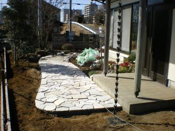 千葉Ｏ様邸ガーデンリフォーム４石貼り施工中