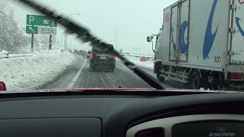 雪道　渋滞