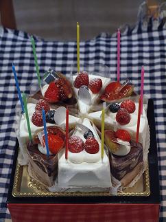 お誕生日ケーキ②