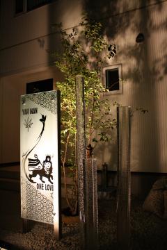富山　ガラスパネル　エクステリア