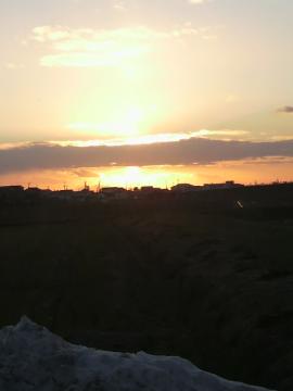 愛娘を迎えに行く道の夕陽