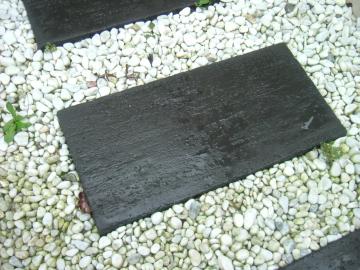 枕木風コンクリート平板