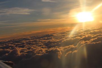 飛行機の窓から