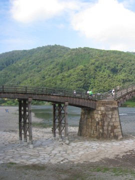 平日だけど…観光客もパラパラと。