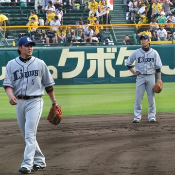 まだ５時前なので、明るい感じ♪