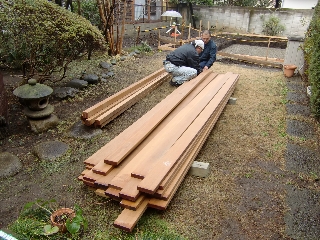 ウリン材