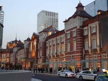 夕方の東京駅