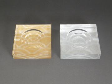 福井県の伝統工芸品の越前和紙を裏貼りした石英ガラスのこう立