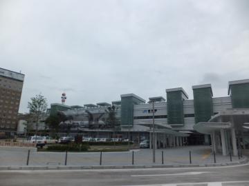 ジュラシックに変貌した福井駅