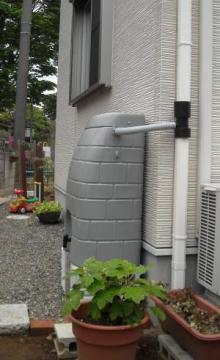 千葉市の補助金で雨水タンクを設置しました。