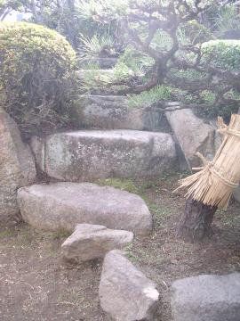 池の庭、回遊式の階段