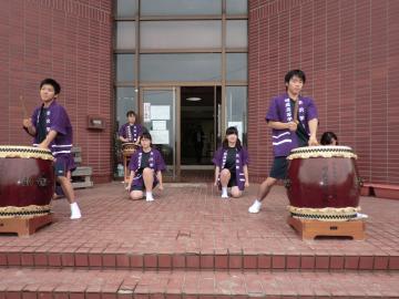 今年も明成高校の和太鼓のメンバーが参加していただきました。