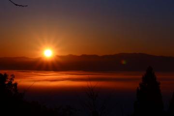 大森公園からの日の出と雲海