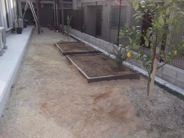 庭師に一日｜北九州市｜移動式花壇　完成　