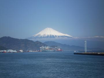 船～の富士山
